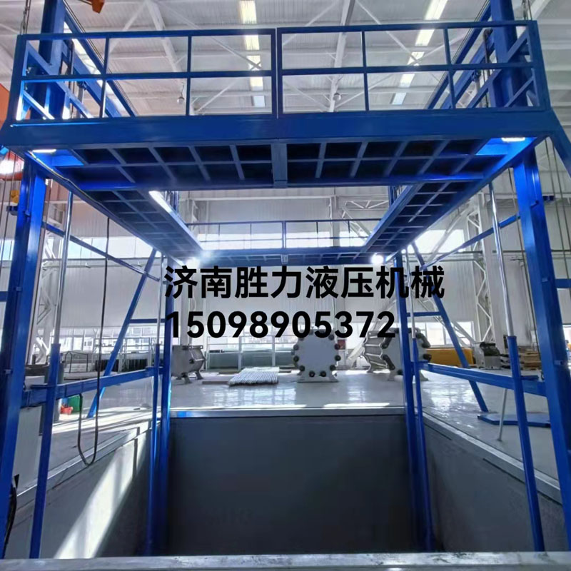 載重5噸特殊導(dǎo)軌式升降機2臺安裝完畢！